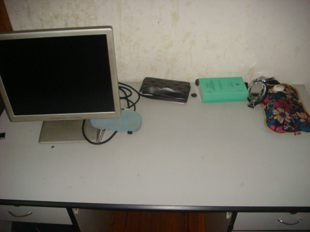 超值選擇 低價轉讓全套電腦辦公桌及辦公設備，助力高效工作新起點